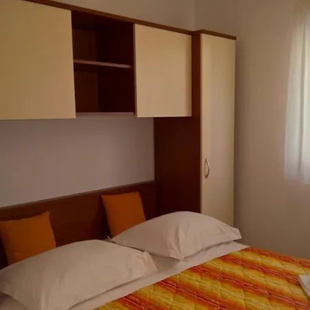 拉瓦纳公寓酒店 公寓