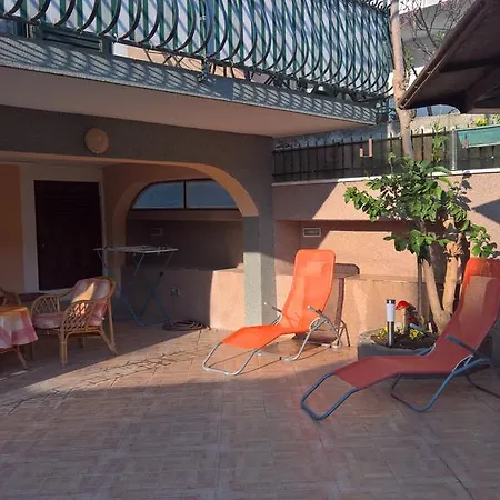 Ivona Apartamento *