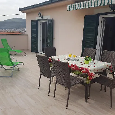 拉瓦纳公寓酒店 特罗吉尔