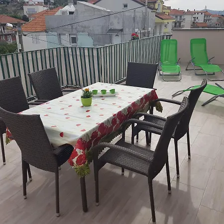 Ivona דירה טרוגיר